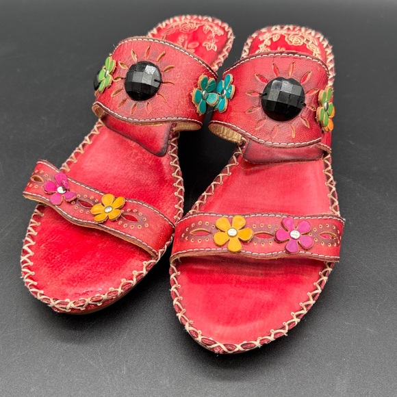Spring Step Via R Leather Red Floral Slip On Kitten Heels Sandals Size 38 US 7.5 - Picture 2 of 9
